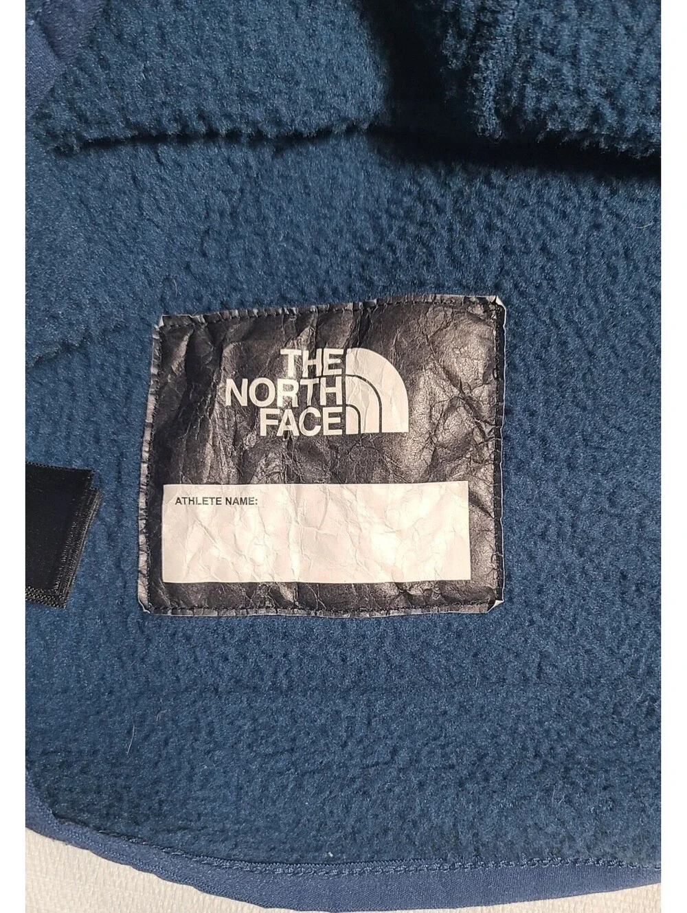 Girls size M, The North Face Navy Blue Fleece Jacket with Front Pockets